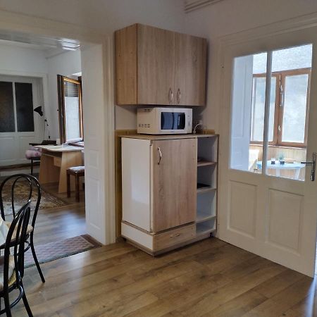 Appartamento Zadora Haus Săcele Esterno foto