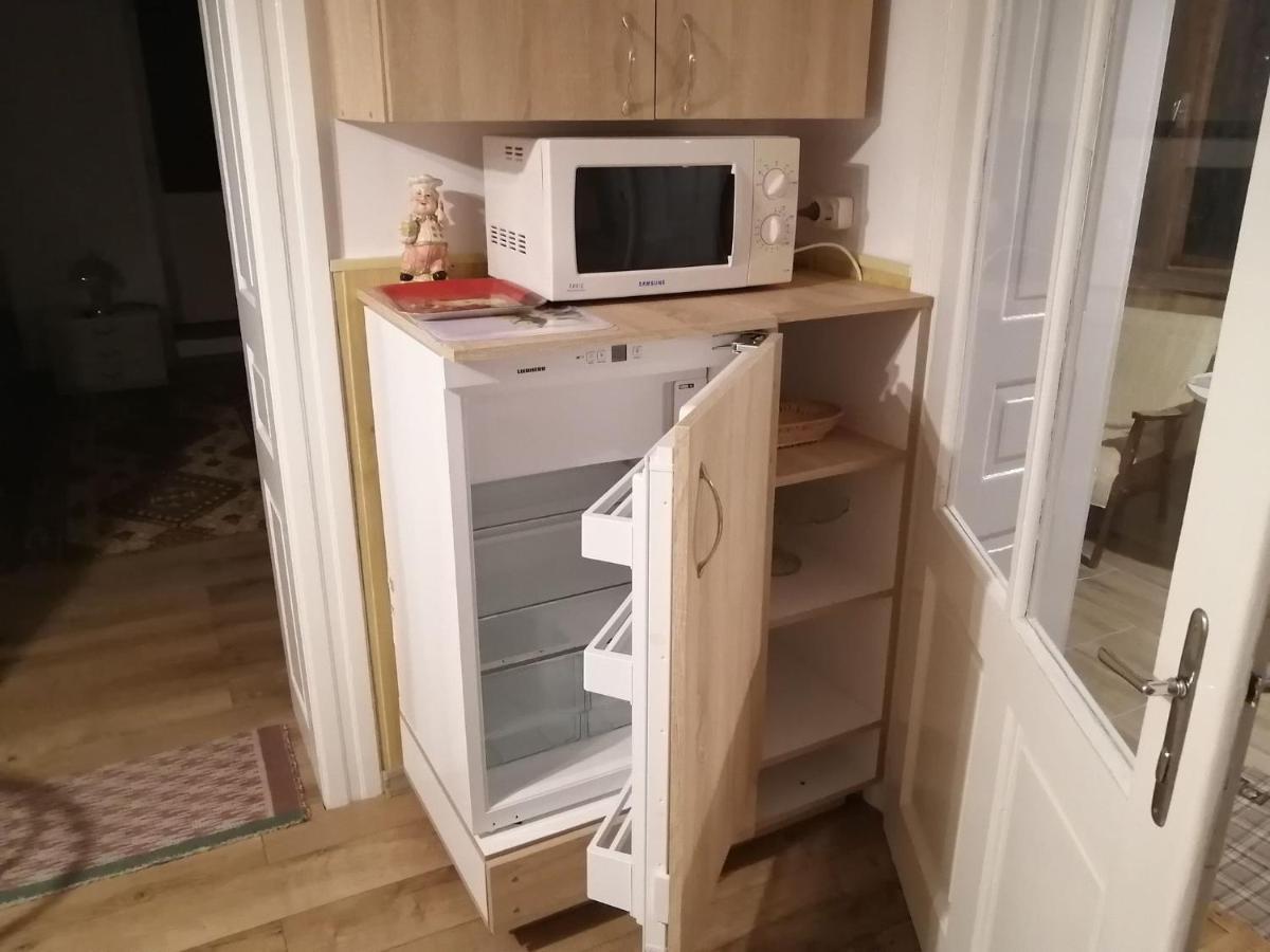 Appartamento Zadora Haus Săcele Esterno foto