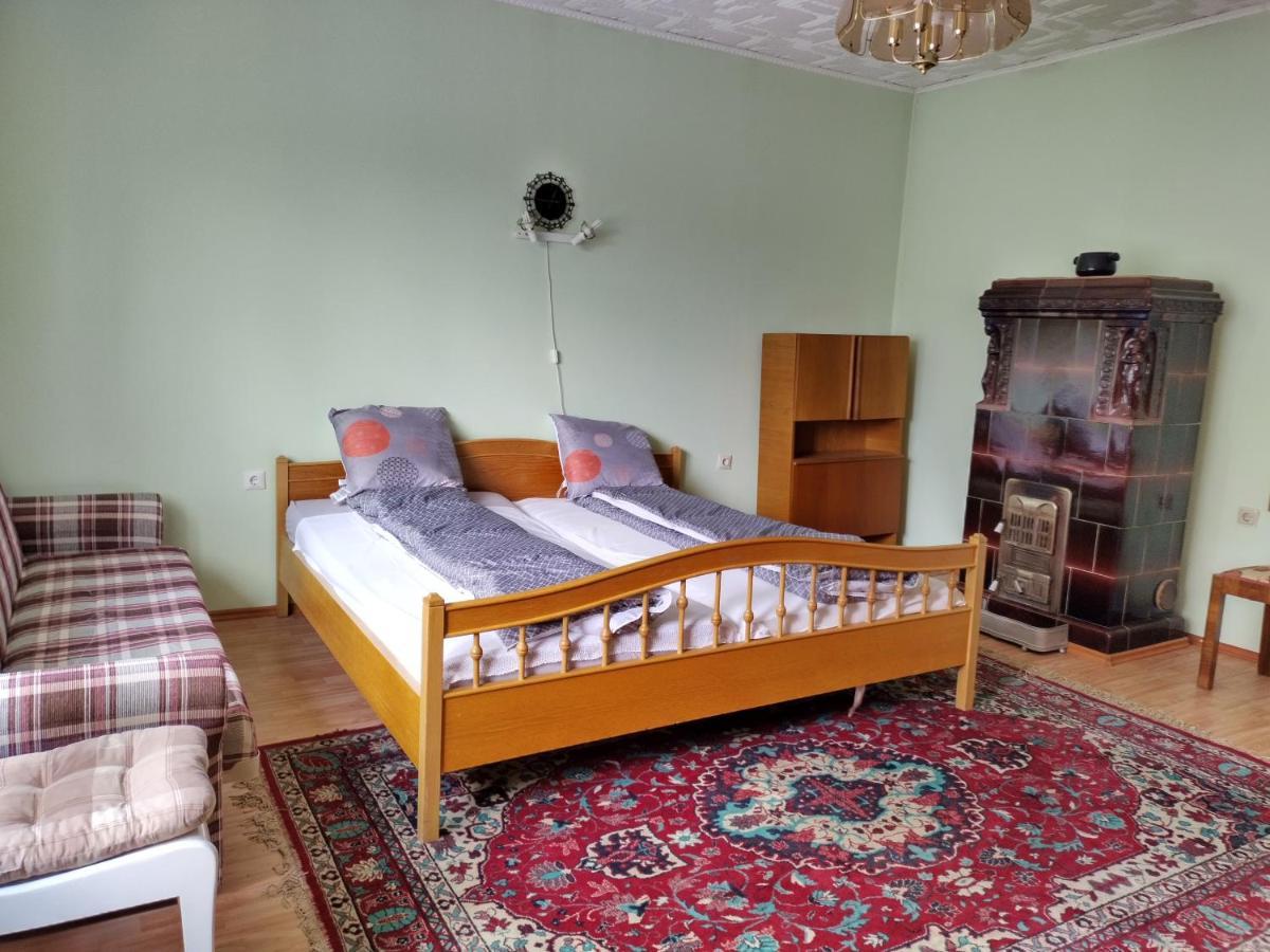 Appartamento Zadora Haus Săcele Esterno foto